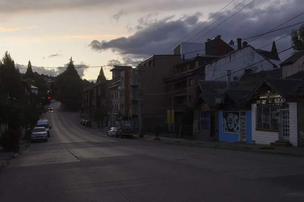 Los domingos deberán cerrar los comercios para realizar desinfecciones