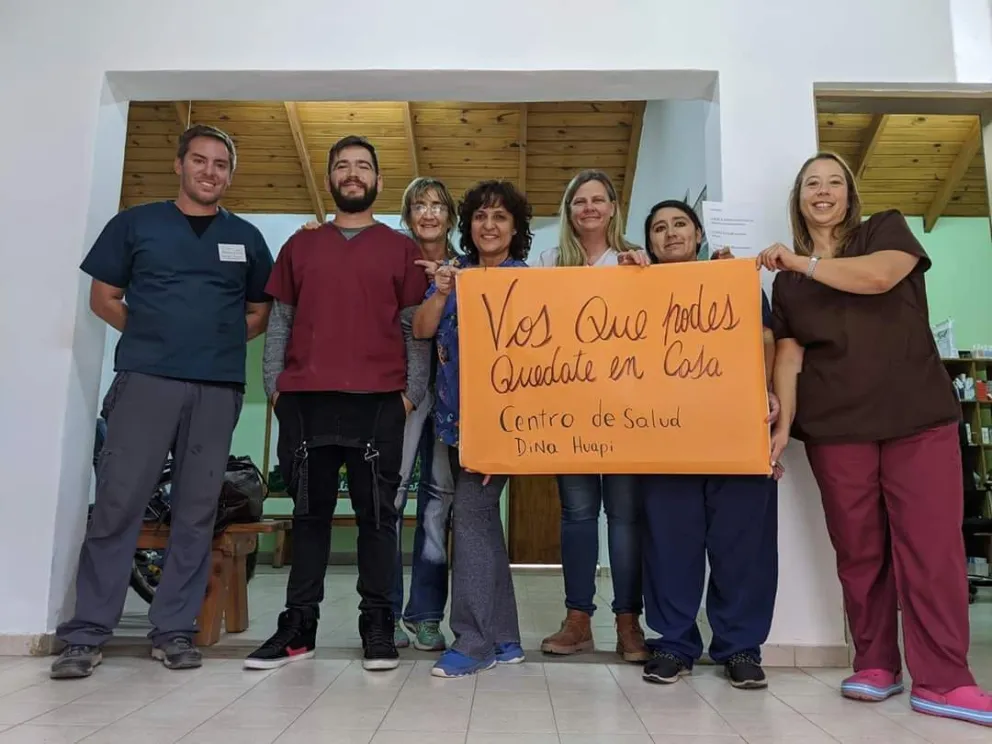 Los trabajadores y trabajadoras del Centro de Salud de Dina Huapi.