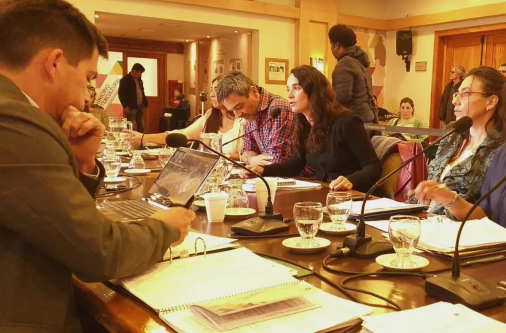 Obra pública y financiamiento por contribuciones: propuestas para levantar el empleo en Bariloche