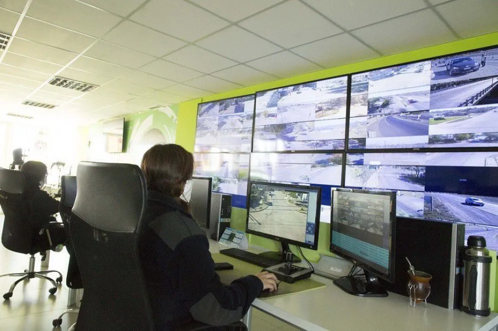Por la pandemia, se reciben miles de denuncias al 911 por día