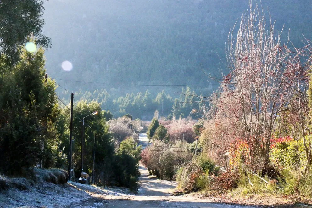 Vecinos de Villa Los Coihues Este reclaman por la red de agua potable