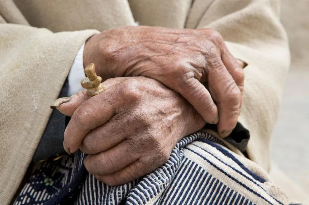 En 5 de cada 10 casos de violencia contra personas mayores, los agresores son los hijos