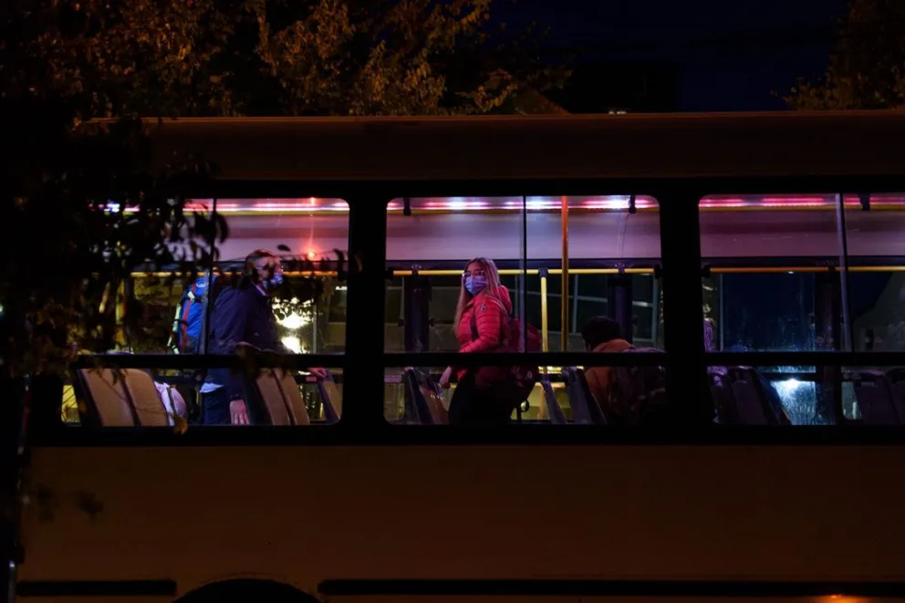 El primer contingente ya pudo volver a sus hogares después de cumplir el aislamiento obligatorio en un hotel.