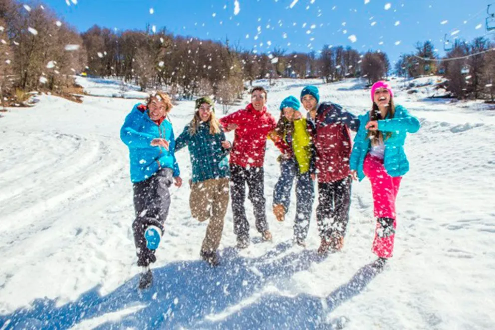 Los viajes de egresados comenzarían en septiembre