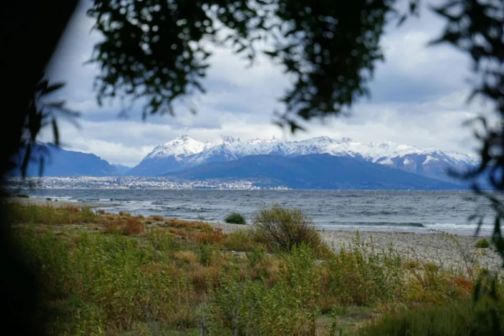 Dina Huapi en fotos: así está la vecina localidad en cuarentena