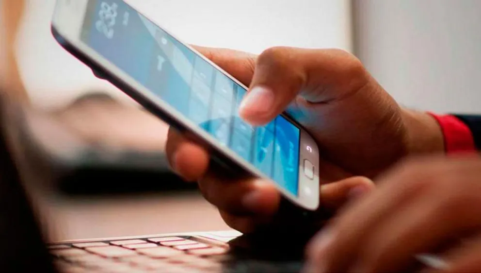 Autorizan subas del 5% en Internet, telefonía fija y TV por cable