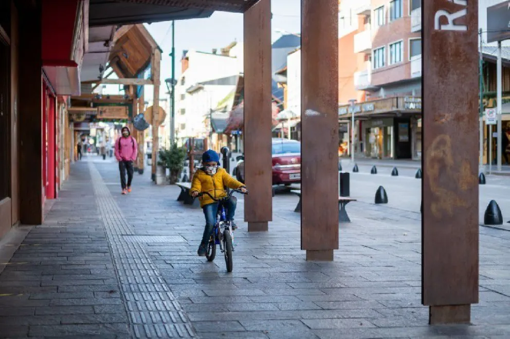 ¿Cuáles son las medidas de prevención para cuidar a los niños durante sus salidas recreativas?