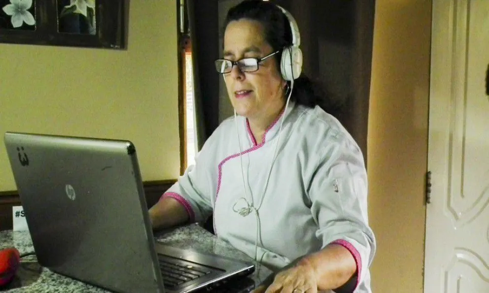 Clases de cocina en la radio para acercarse a todos los estudiantes