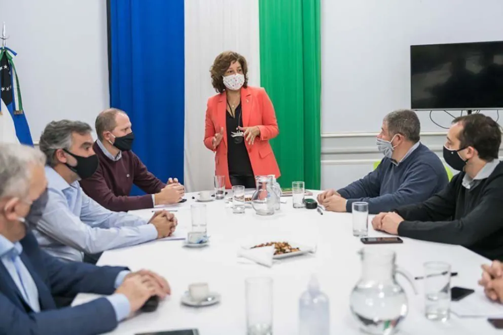 Pandemia y deuda en la agenda provincial