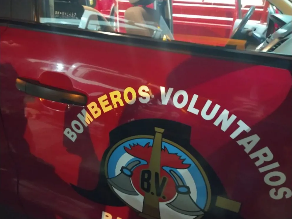 Móvil de bomberos fue agredido durante el conflicto en Villa Mascardi