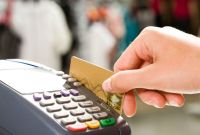 El Gobierno aumenta 69% el reintegro para compras con tarjeta de débito