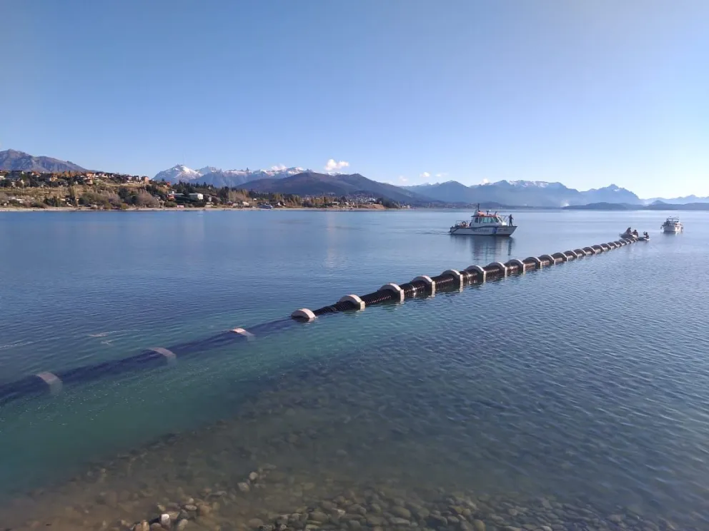 La CEB finalizó una etapa de la obra que apunta a cuidar el lago
