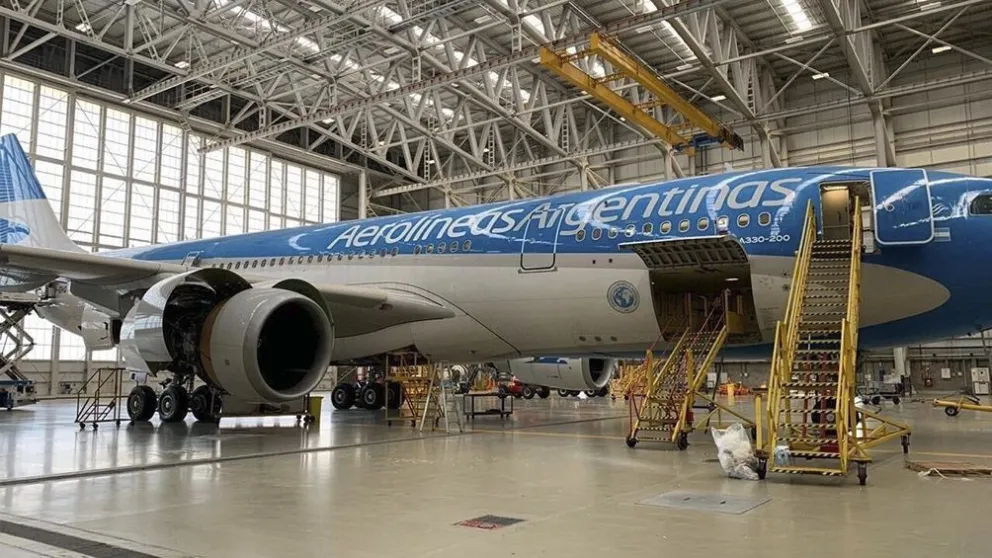 Por la baja en vuelos, Aerolíneas suspendió a 7.500 trabajadores