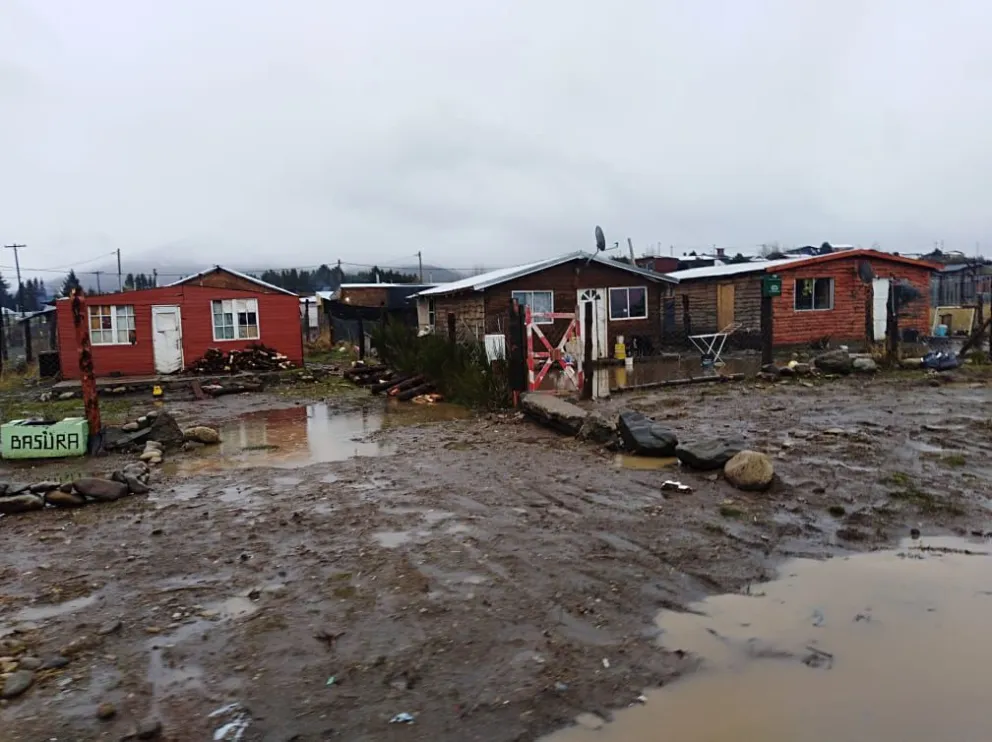 La lluvia castiga a los barrios más vulnerables de Bariloche