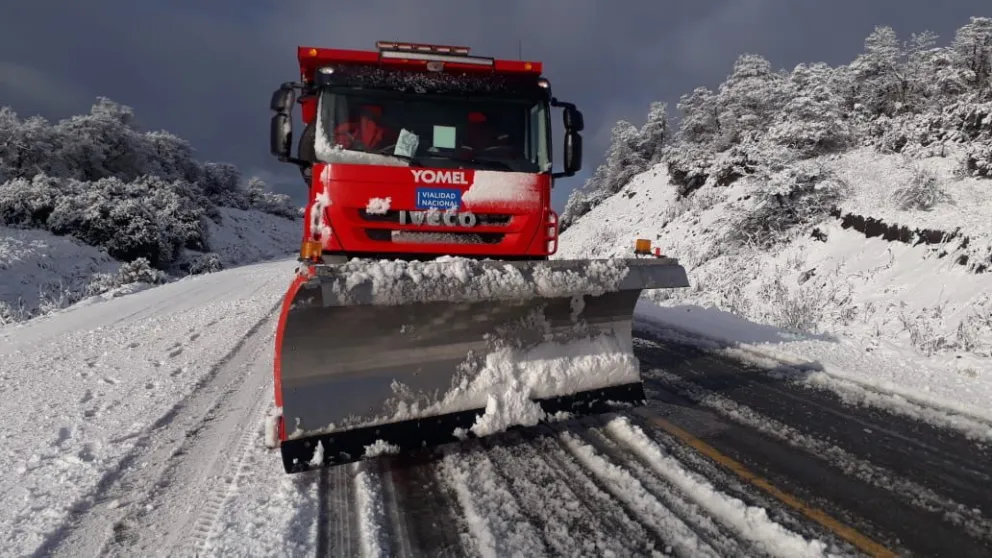 Rutas complicadas por las nevadas en la región