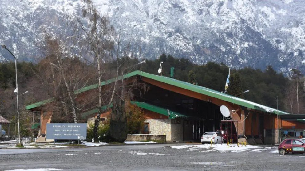 Chile abre sus fronteras a extranjeros vacunados 