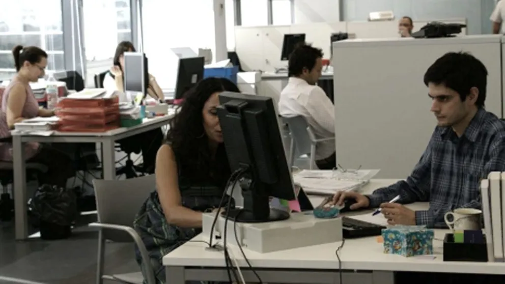 Los empleados públicos nacionales con sueldos de más de $80 mil cobrarán el aguinaldo en cuotas