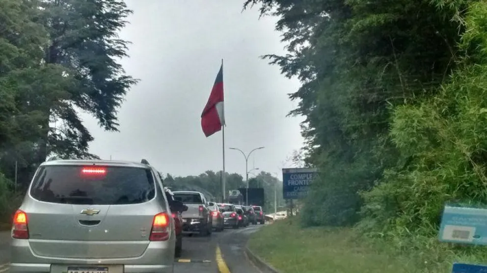 150 personas fueron evacuadas desde Argentina a Chile por el paso Samoré