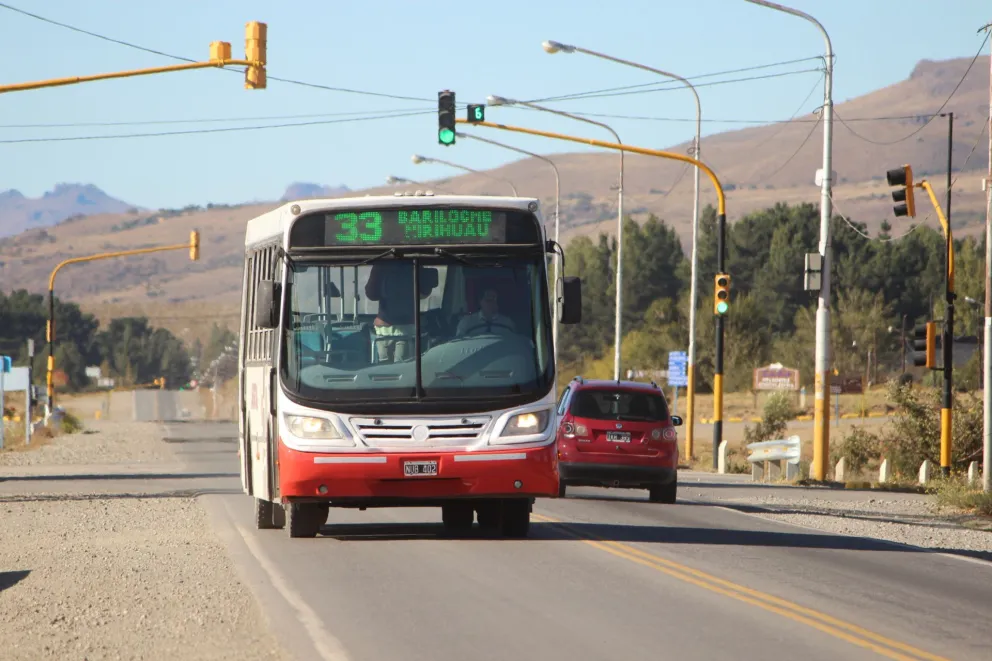 Reanudaron el servicio de transporte entre Bariloche y Dina Huapi