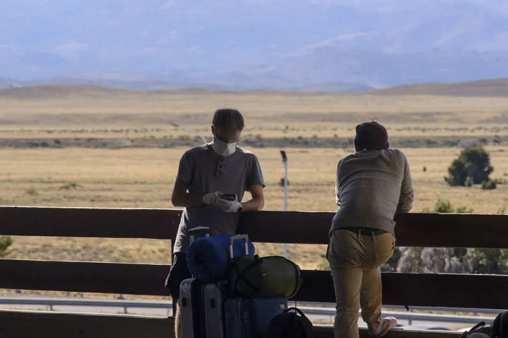 Piden informes por los vuelos privados a la provincia durante la cuarentena