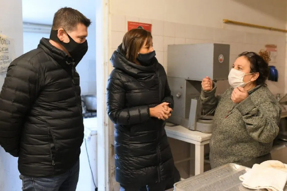La gobernadora visitó el merendero Gotitas de Esfuerzo