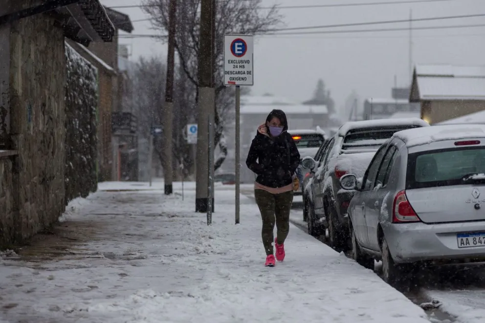 Detectan circulación comunitaria en Bariloche, Gran Rosario y Gran Mendoza