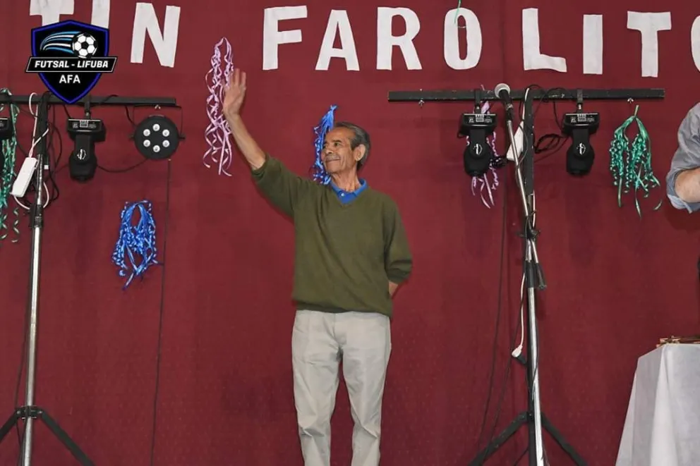 "Farolito", una persona muy conocida y querida por la comunidad.