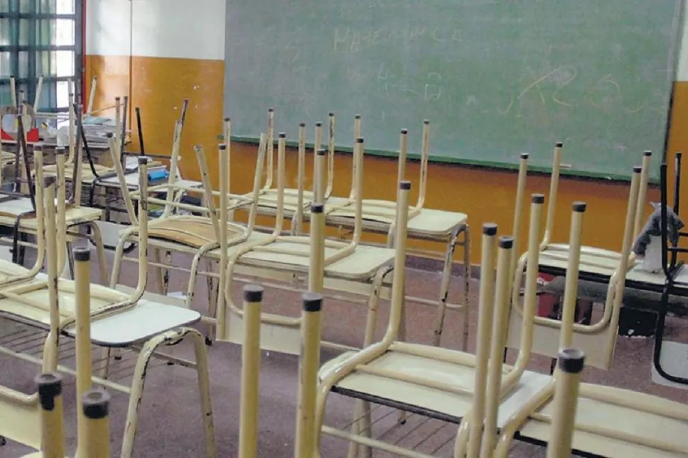 Río Negro avanza en el suministro de elementos de limpieza para el inicio de clases