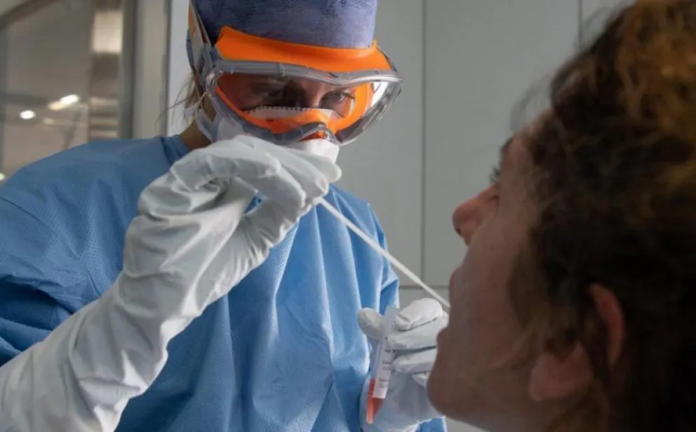 Detectan 174 nuevos contagios de coronavirus y confirman 5 muertes en Río Negro