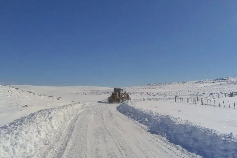 Video: despeje de caminos tras las intensas nevadas