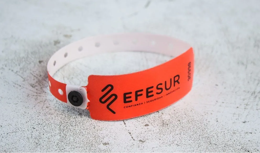 Presentan una nueva tecnología en seguridad para garantizar el distanciamiento en viajes de egresados