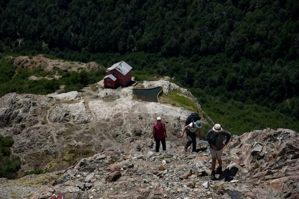 Recomendaciones para salir a caminar por la montaña