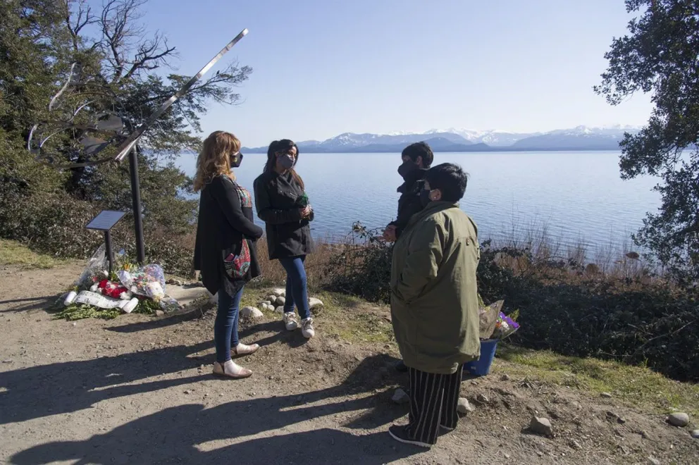 6 de Septiembre: Realizaron un emotivo homenaje a los jóvenes víctima de la tragedia