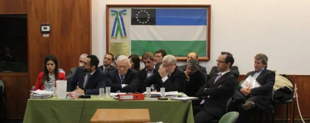 Sobresueldos: El STJ confirmó las condenas de los ex funcionarios