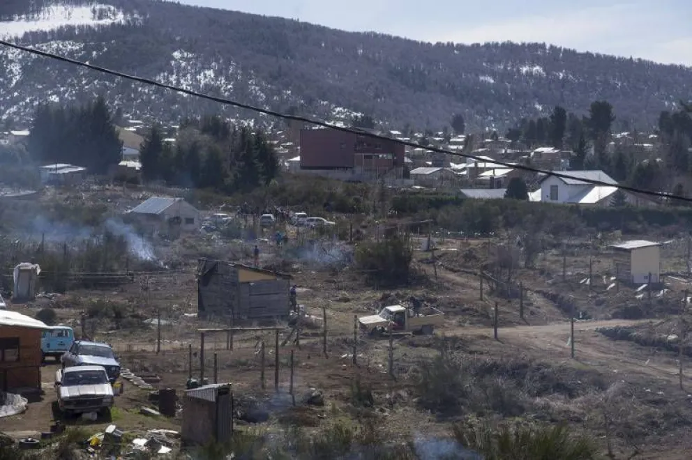 Toma frente a Diarco: Imputaron a 9 personas y dispusieron el desalojo