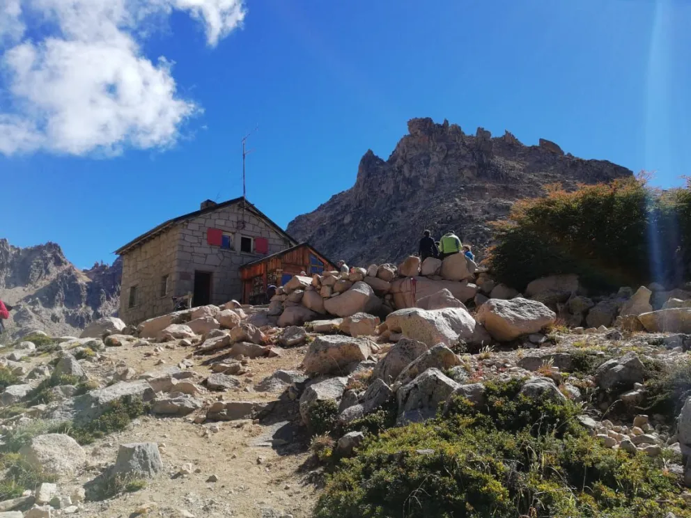 El escalador accidentado no había completado el registro de trekking