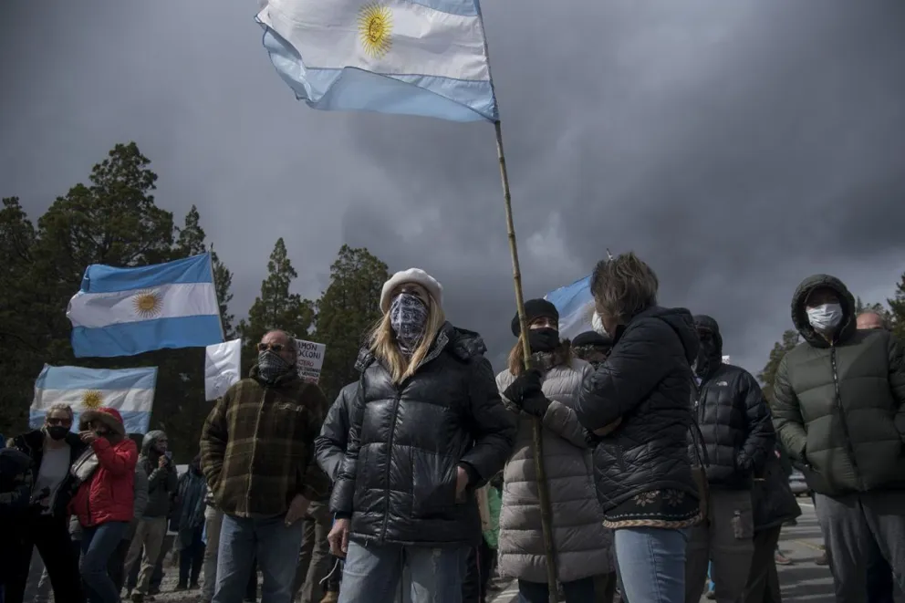 Marcha en Bariloche: "basta de violencia en la Patagonia"