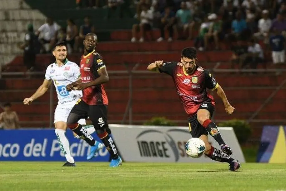 Neculmán y Deportivo Cuenca, complicados