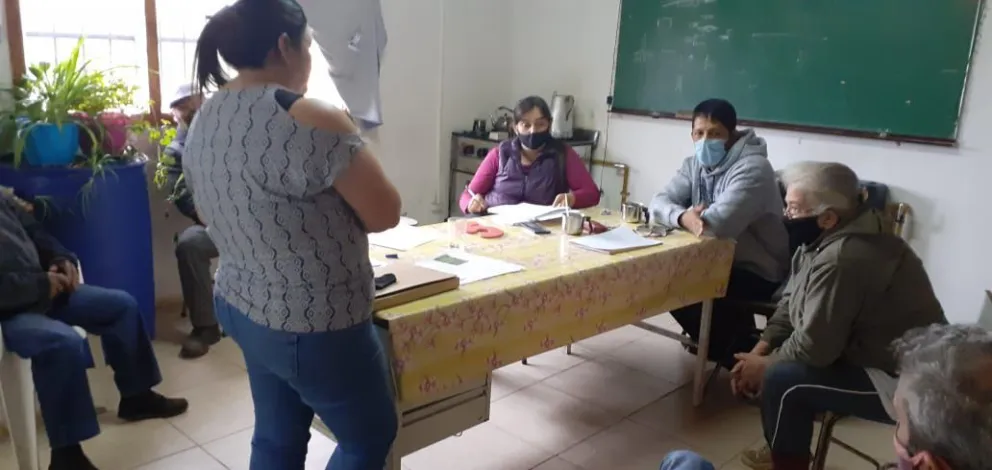 La comunidad Buenuleo se reunió con vecinos del Pilar