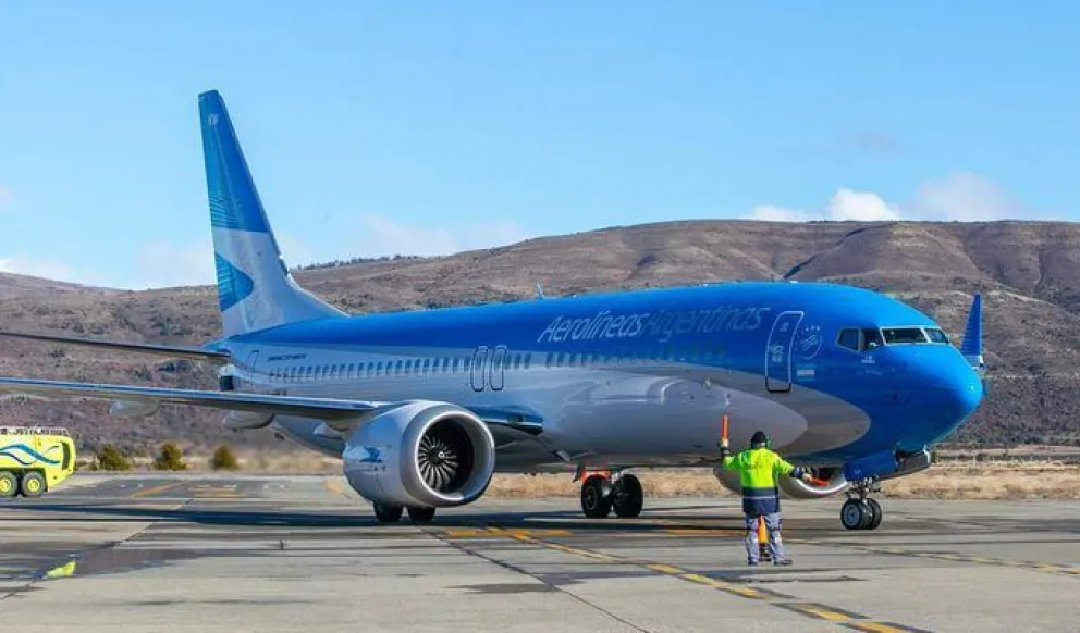 Después de 7 meses, llegó el primer vuelo regular a Bariloche