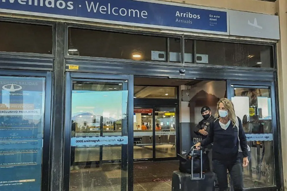 "En el vuelo estuvo todo muy bien y prolijo", destacaron los primeros en arribar a Bariloche