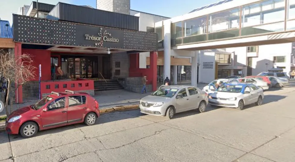 Casino Club firmó el contrato para la explotación del Casino de Bariloche