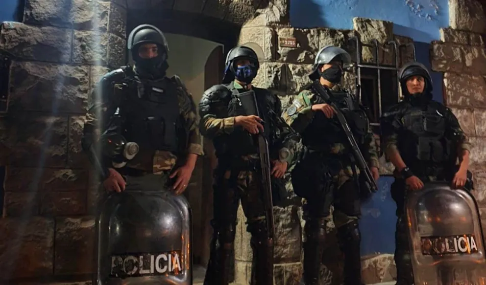 Cinco personas fueron detenidas por la ocupación de la iglesia en El Bolsón