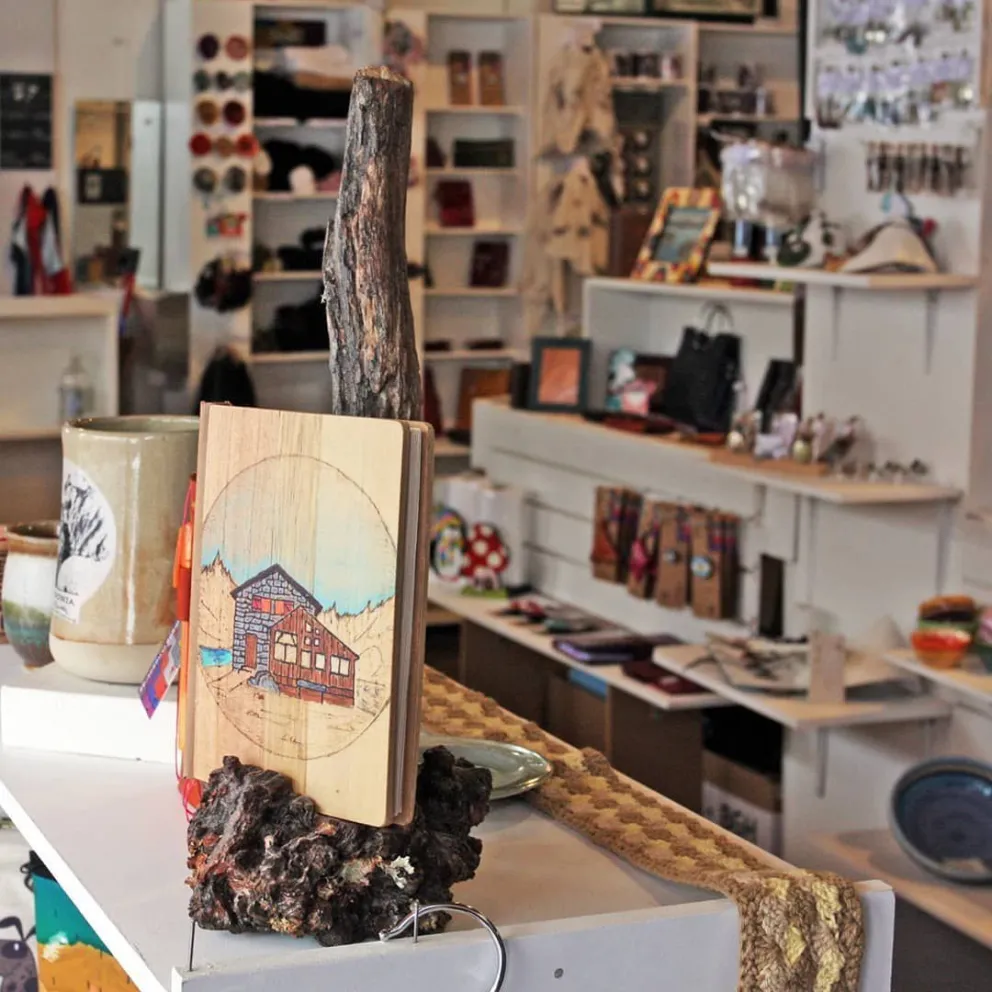 El Refugio de Artesanos muestra su producción en el SCUM