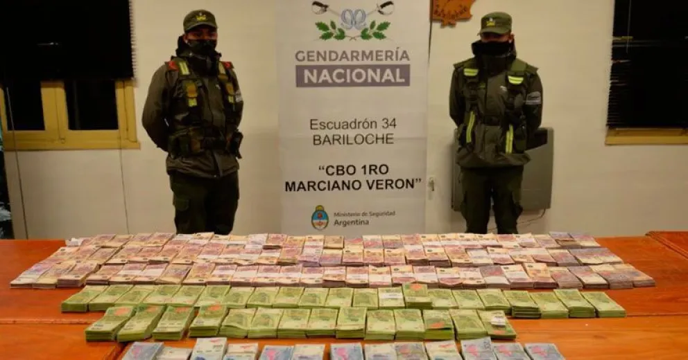 La coartada que utilizó la funcionaria sorprendida con $3 millones en una camioneta oficial