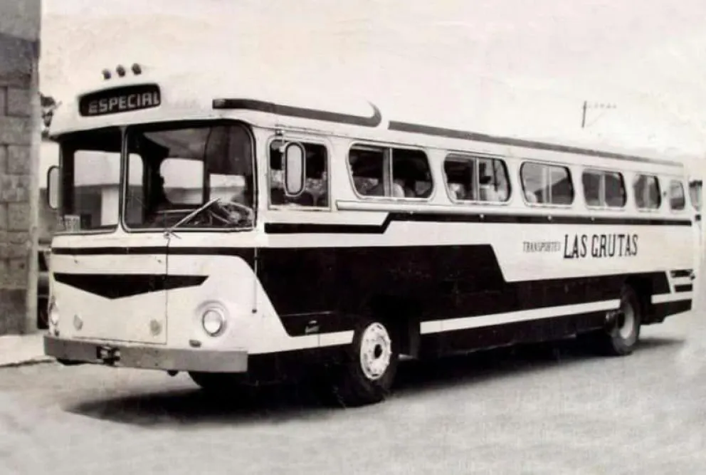 La empresa de transporte Las Grutas cumple 50 años