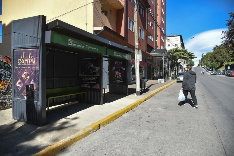 Las paradas vacías, una constante de la ciudad.