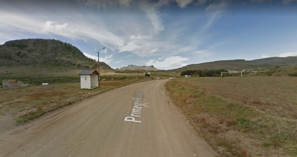 Rescataron a un caballo que había caído en un pozo de ocho metros