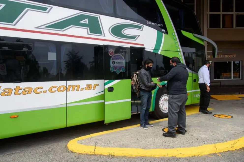 La provincia autorizó desde hoy el restablecimiento del transporte de pasajeros larga distancia