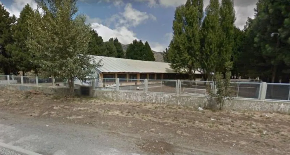 La ESRN 97 busca contactarse con estudiantes para que retiren sus analíticos